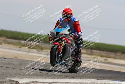 media/Aug-03-2025-TrackDaz (Sun) [[bf4a71acf9]]/A Group/12pm (Wheelie Bump)/